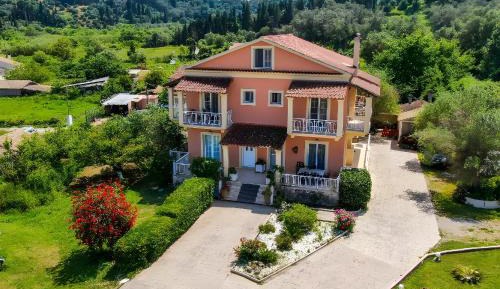 Two-Bedroom Deluxe Apartment with Garden View
