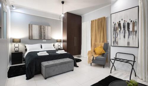 Studio Apartment with Balcony