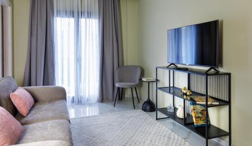 Superior One-Bedroom Apartment with Balcony
