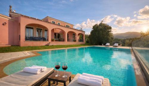 Deluxe Villa