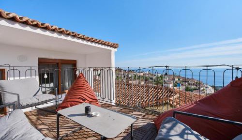 Villa with Sea View