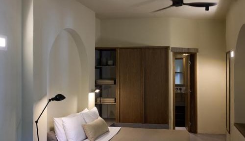 Luxury for Less 
