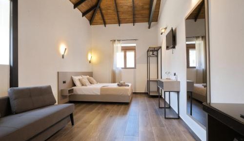 Deluxe Quadruple Room