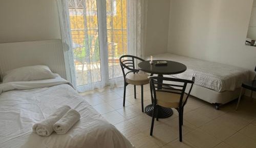 One-Bedroom Apartment with Balcony