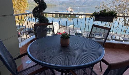 Two-Bedroom Apartment with Lake View