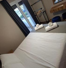 One-Bedroom Apartment with Garden