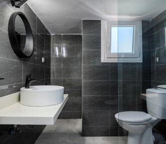 Two-Bedroom Deluxe Apartment with Balcony