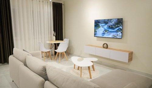 Apartment with City View