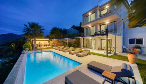 Villa with Private Pool