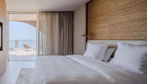 Suite with One King Size Bed and One Sofa Bed