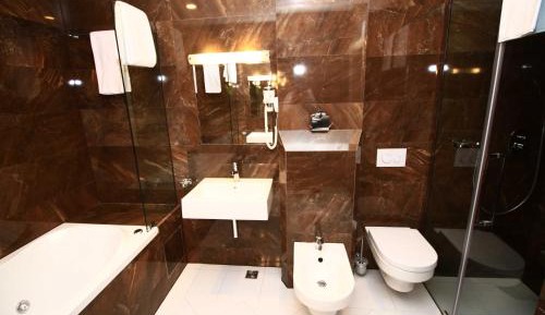 Premium Suite with Balcony
