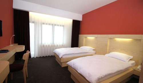 Twin Room with Balcony and City View
