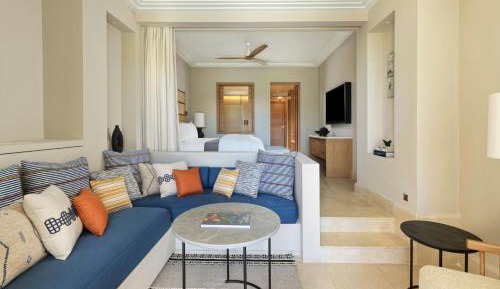 Superior Garden View, Guest room, 2 Twin/Single Bed(s), Sofa bed, Balcony
