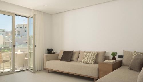 Suite with Garden View