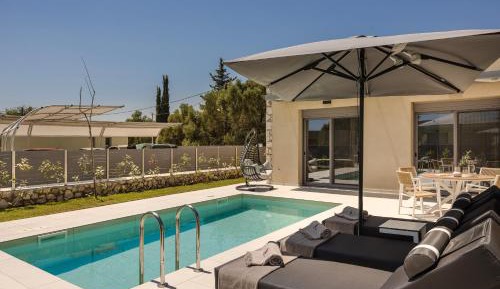 Superior Suite with Private Pool