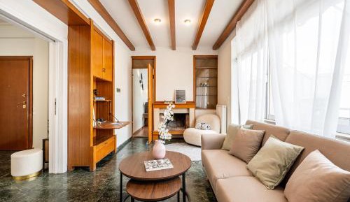 Five-Bedroom Apartment