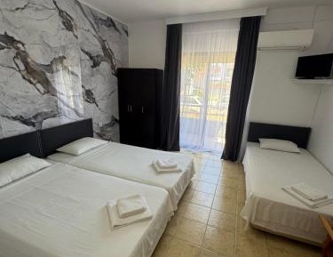 Triple Room with Terrace