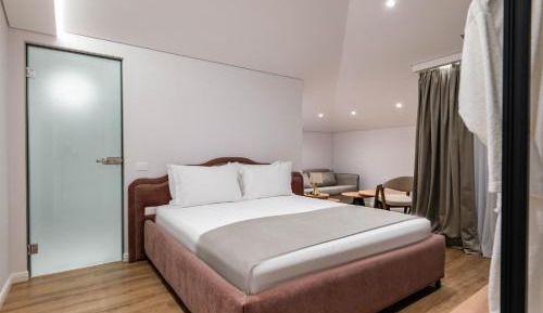 Junior Suite with Balcony