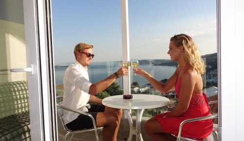 Double or Twin Room with Sea View and Balcony