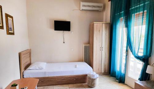 Standard Triple Room with Sea View