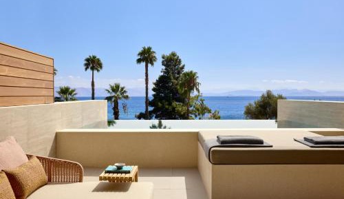 Deluxe Double Room Private Pool Front Sea View