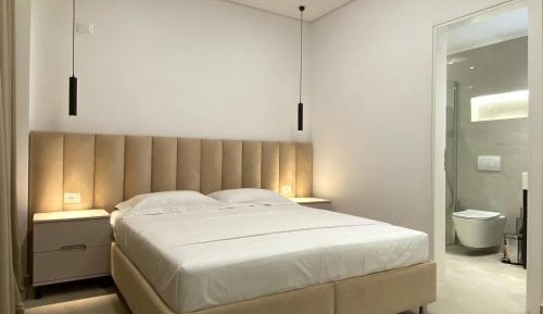 Deluxe Double Room with Side Sea View