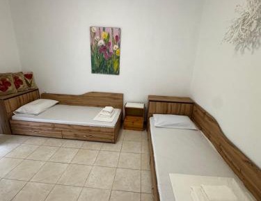 One-Bedroom Apartment with Balcony