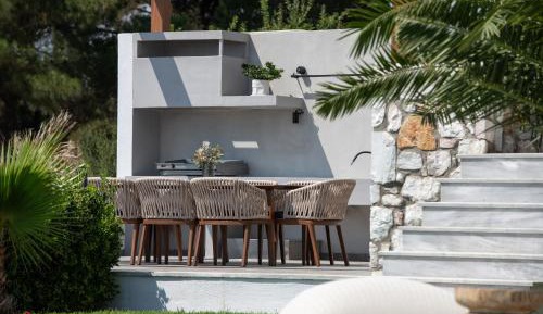 Villa - Beach Front