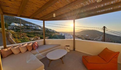 Deluxe Suite with Sea View