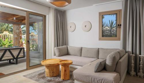 Executive One-Bedroom Suite with Pool View