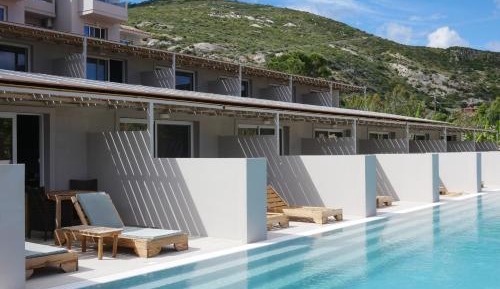 Double Room with Pool View