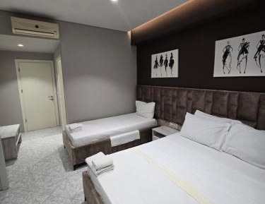 Economy Triple Room