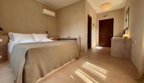 Deluxe Double Room with Side Sea View