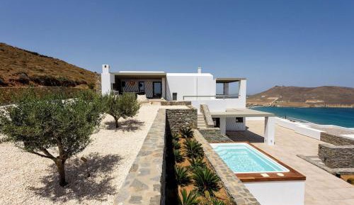 Villa with Sea View