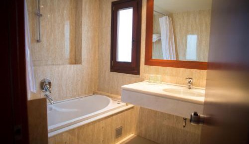 Superior Double or Twin Room with Hydromassage and Fireplace