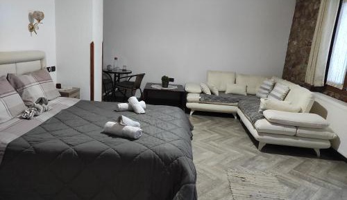 Double Room with Mountain View
