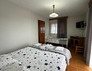 Triple Room with Garden View