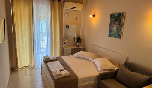 Double Room with Balcony and Sea View