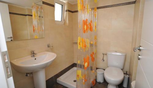 Superior Two-Bedroom Apartment with Sea View (4-5 Adults)