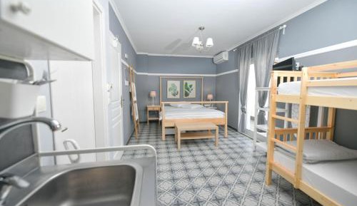 Classic Quadruple Room