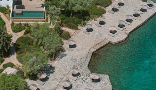 One-Bedroom Seafront Villa with Private Pool