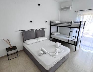 Classic Quadruple Room