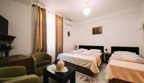 Basic Triple Room