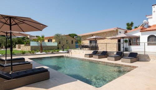 One-Bedroom Villa