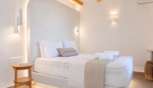 Deluxe King Suite