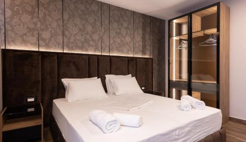 Deluxe Double or Twin Room with Balcony