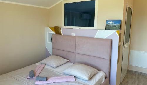 Double Room with Mountain View