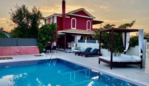 Deluxe Villa