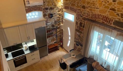 Deluxe Two-Bedroom Apartment with Garden View