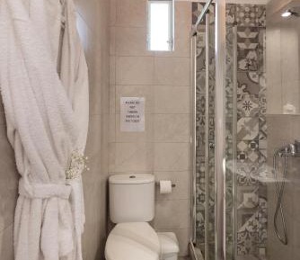Basic Triple Room